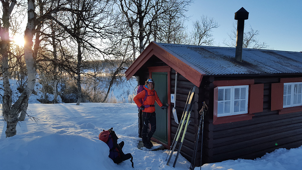 Hårråbua (Veibua) på grensen til Forollhogna nasjonalpark ble nattens losji :)