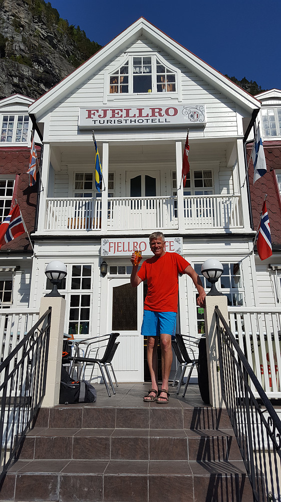 Basecamp Valldal
