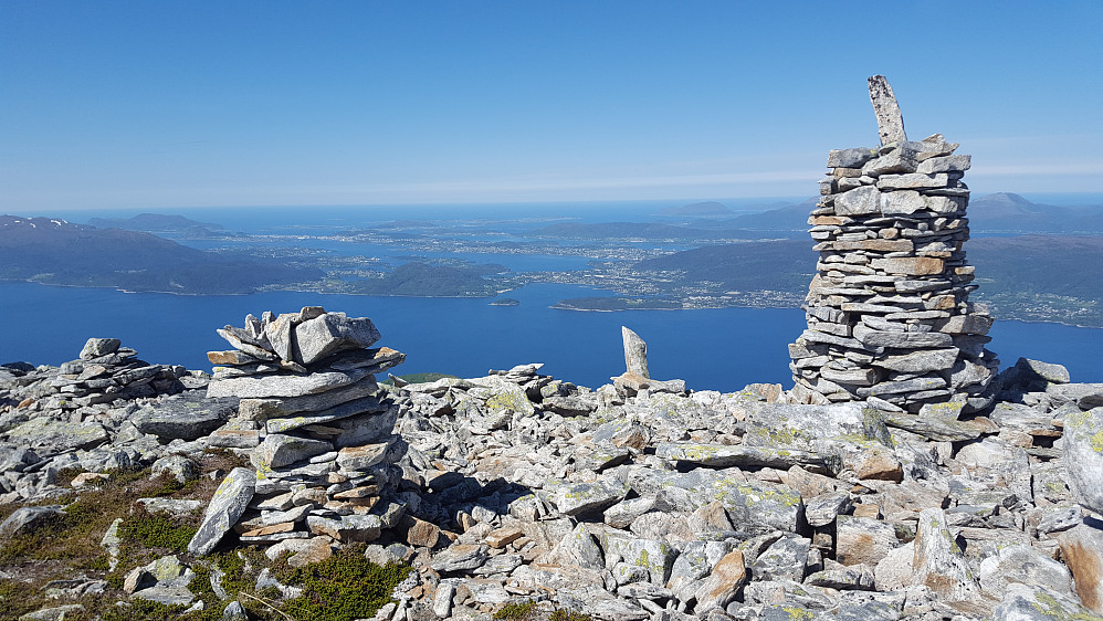 På Flathornet (Storheia) - mot Solavågen, Spjelkavik & Ålesund