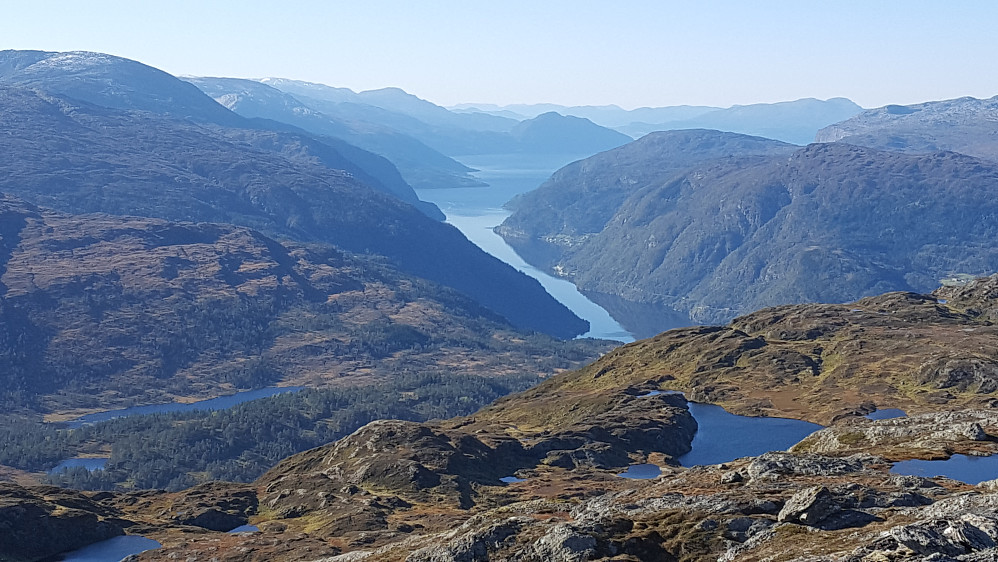 B2 - Granvinfjorden/Hardangerfjorden sett fra Kvasshovden