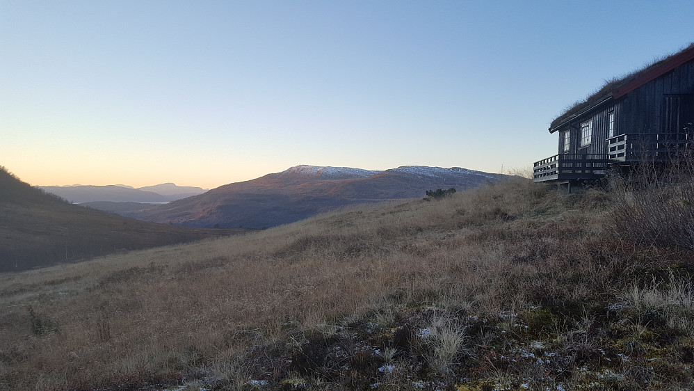 Kvennbøsetra med Strengen i bakgrunnen