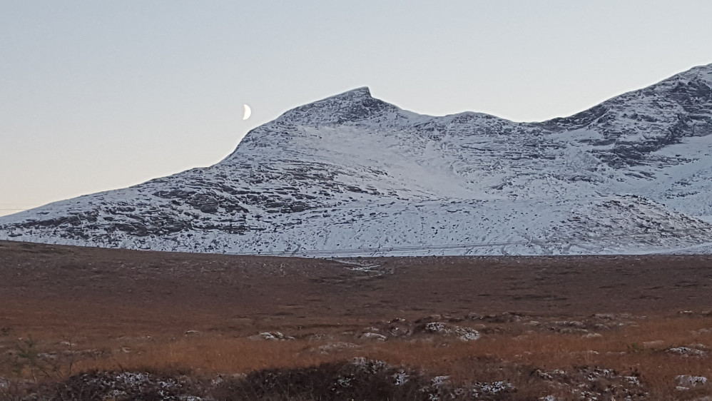 Månen ved Indre Sula