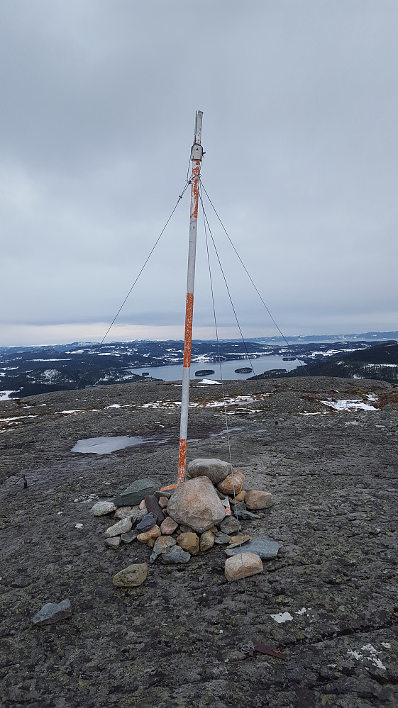 Jervfjellet med Jonsvatnet i bakgrunnen