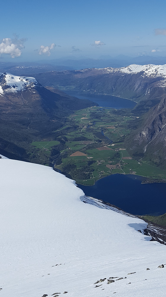 Utsikt fra Sjøvdøla :)