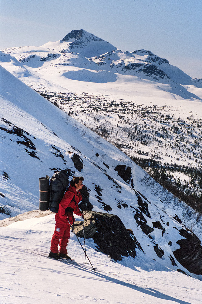 På vei til Trollheimshytta. Snota i bakgrunnen