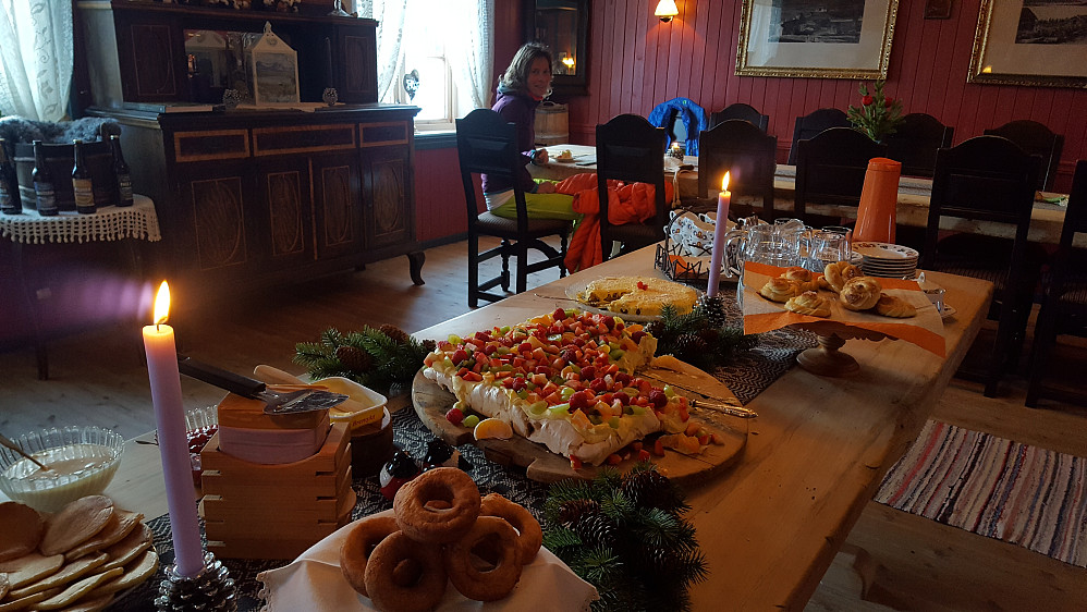 Trivelig søndag på Storli Gard :)