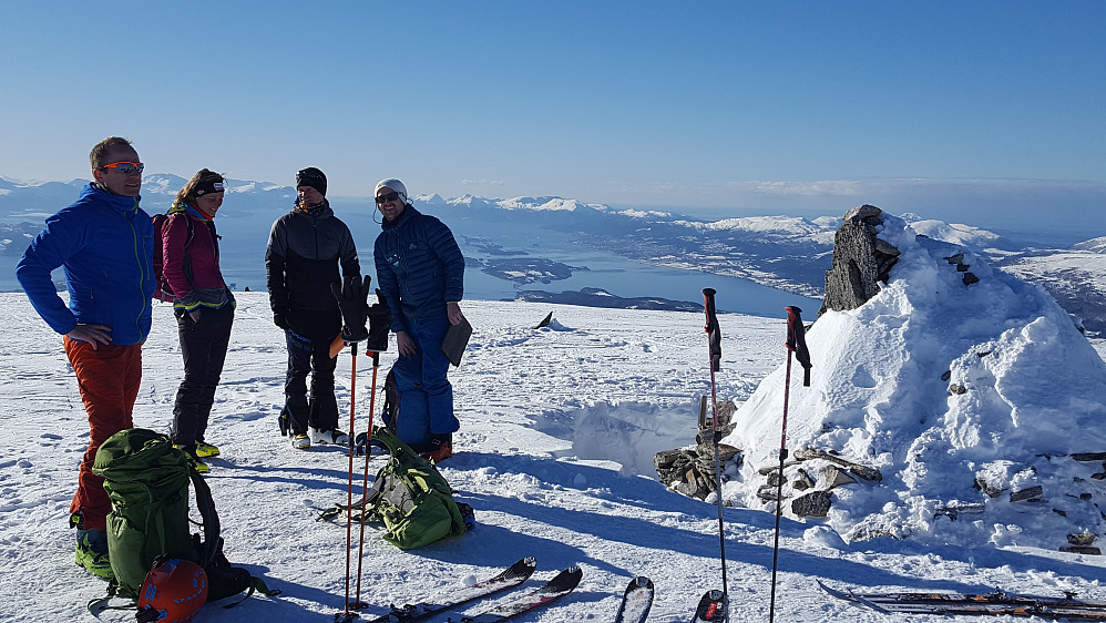 Sol og vindstille :)