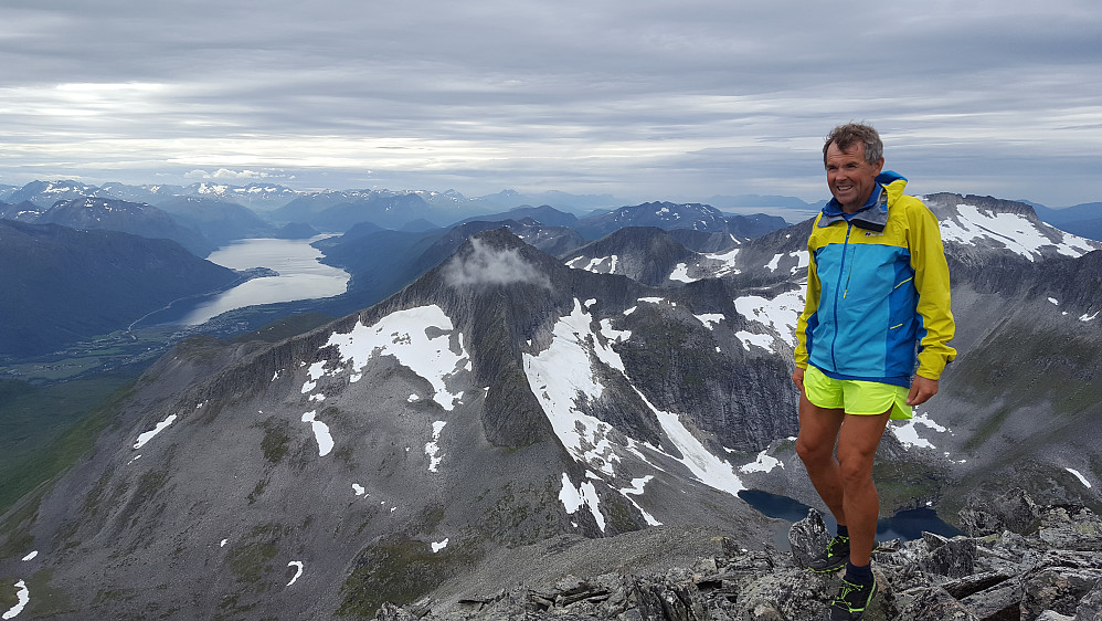 På Kjøvskartinden
