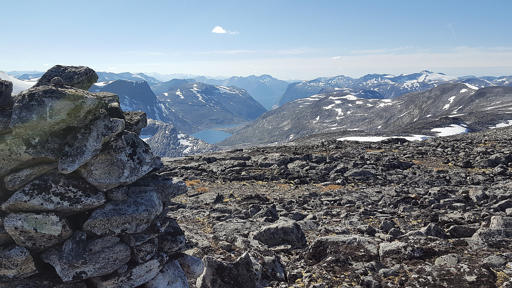 Utsikt fra Bjørnegga mot Valldalen
