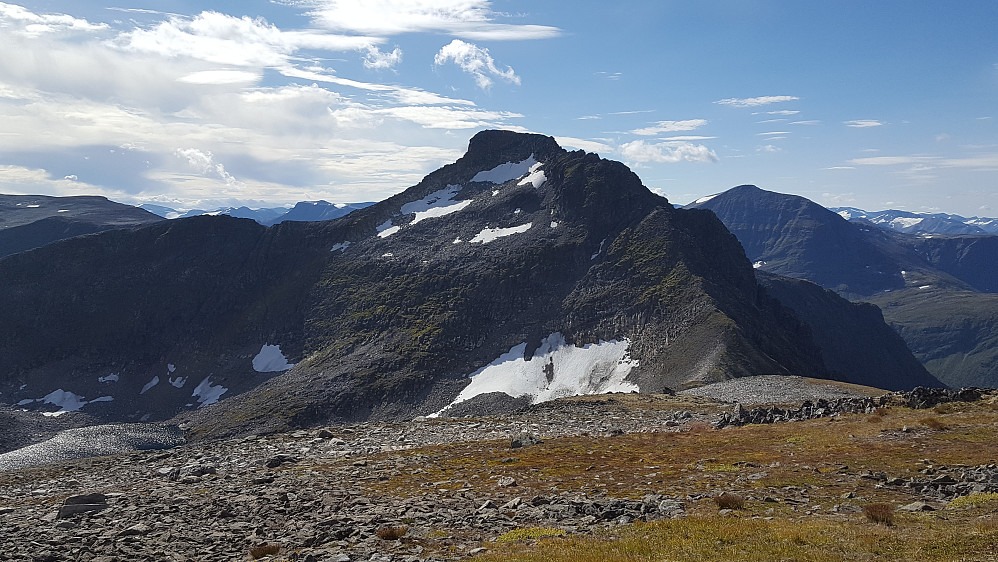 Tretindanibba - Geitfjellet til høyre