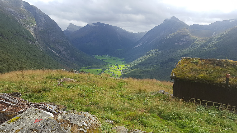 Vindholen. Frøysa i bakgrunnen.