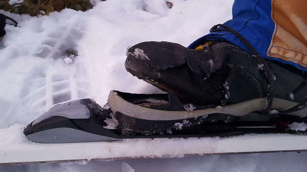 En ny type skade på skisko.. Skoen løsner fra sålen ;-)