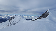 JoSo_20190311_5c8641576938a.jpg