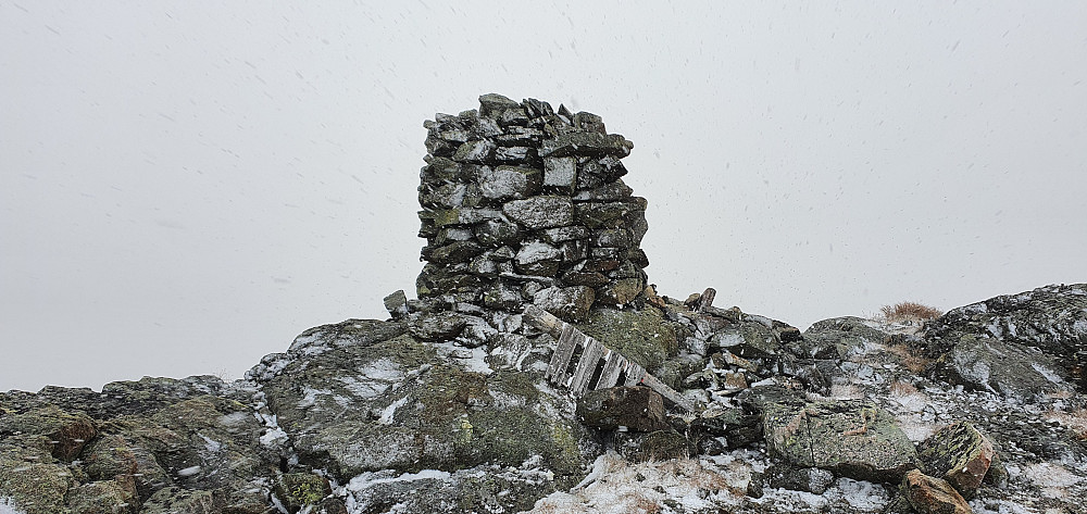 Litt hagl/nysnø på Austhøe