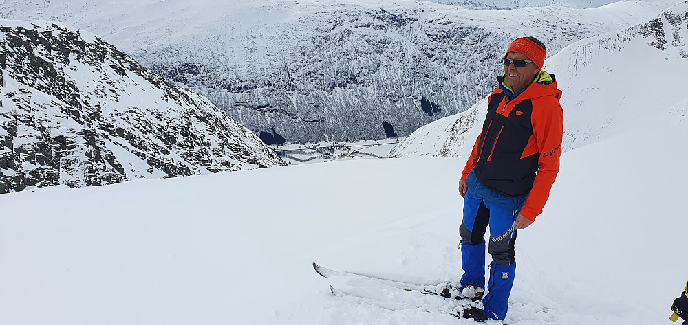 Utsikt helt ned til Sunndalen fra Fremre Grynningshøa :)