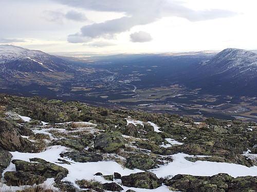 Mot Oppdal sentrum