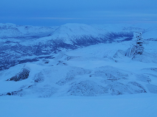 Storlidalen med Okla midt i bildet