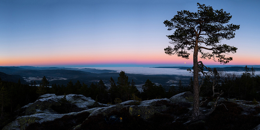 Utsikten, nå også med måne