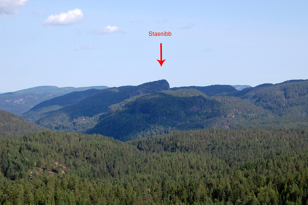 Mot Stasnibb. Tatt rett nedenfor det høyeste punktet på Knattåsen.