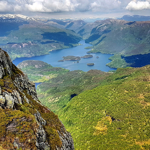 Frå Våganipen mot Skogseidvatnet