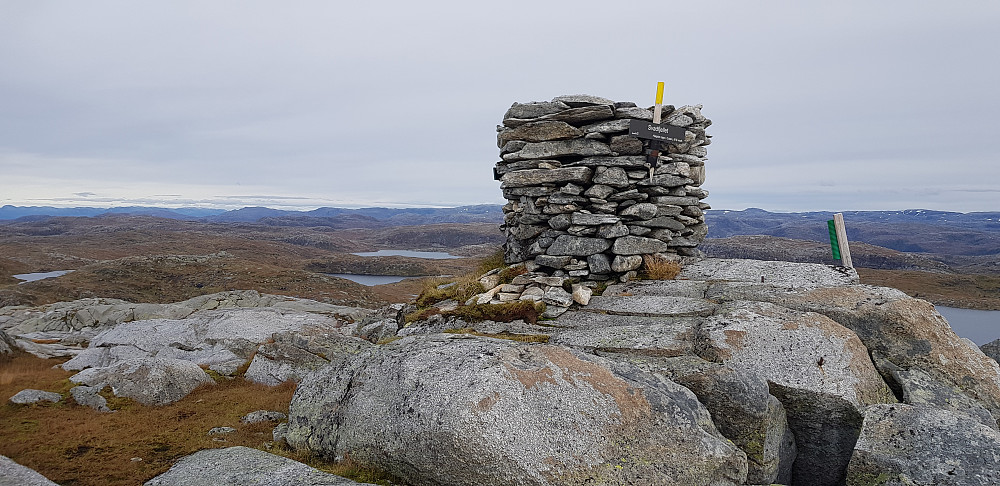 Flott varde på kommunetoppen.