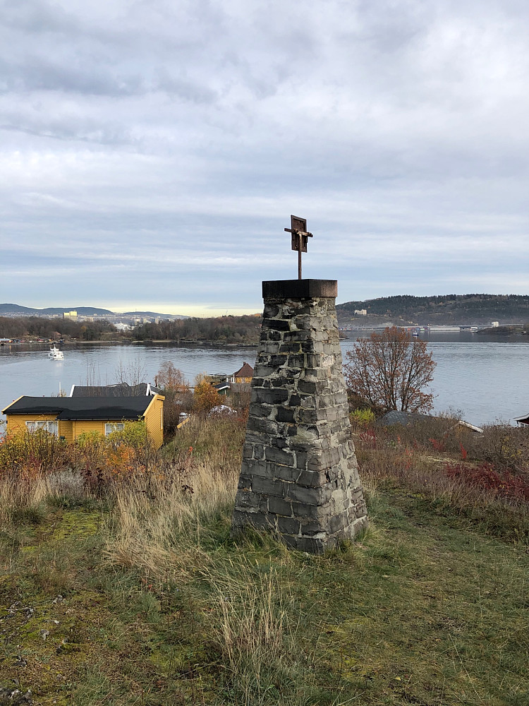 Meridianpunktet på  Lindøya