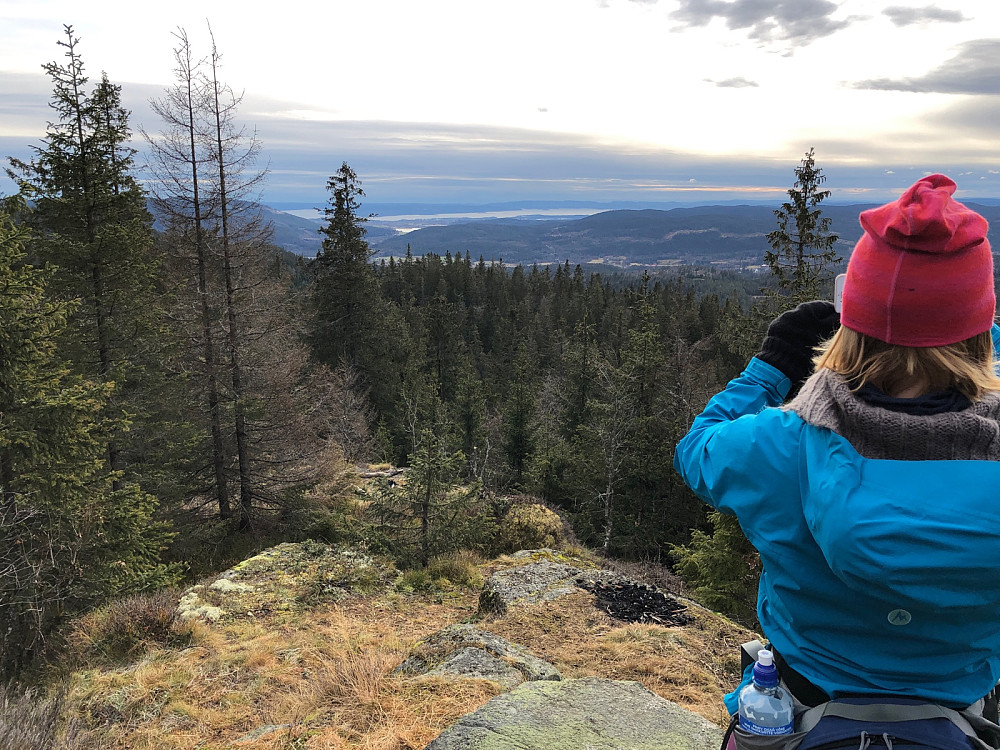 Utsikt fra trigpunkt, 558 moh. Bogstad og Oslofjorden