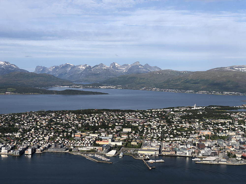 Kvaløya bak