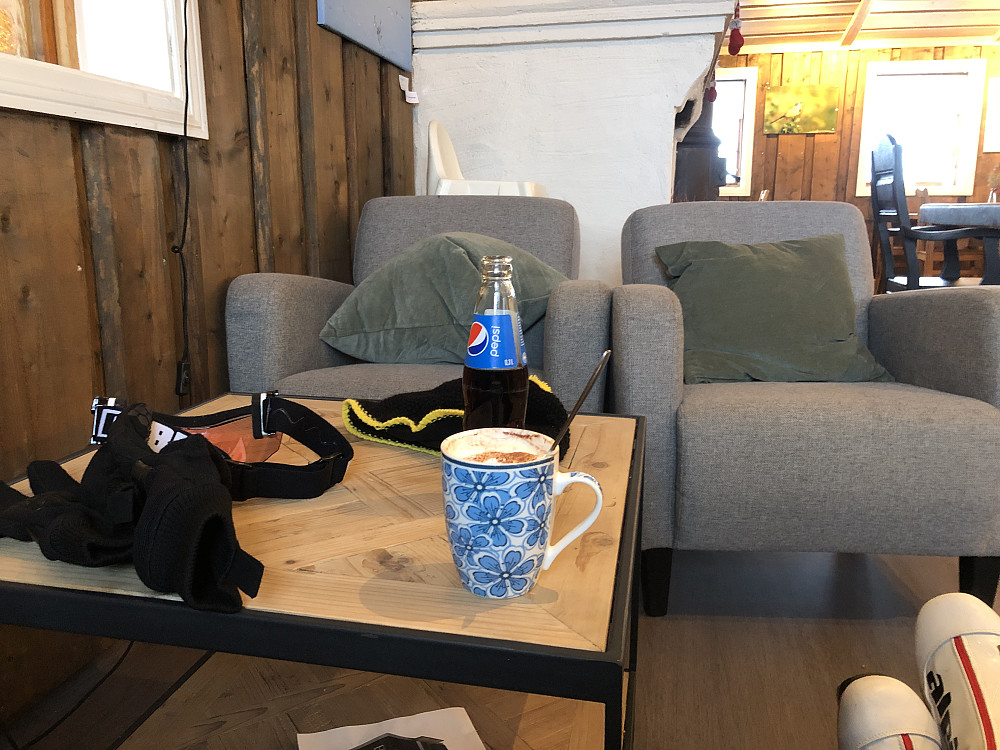 Syndinståga, med nydelig varm sjokolade med skikkelig krem.
