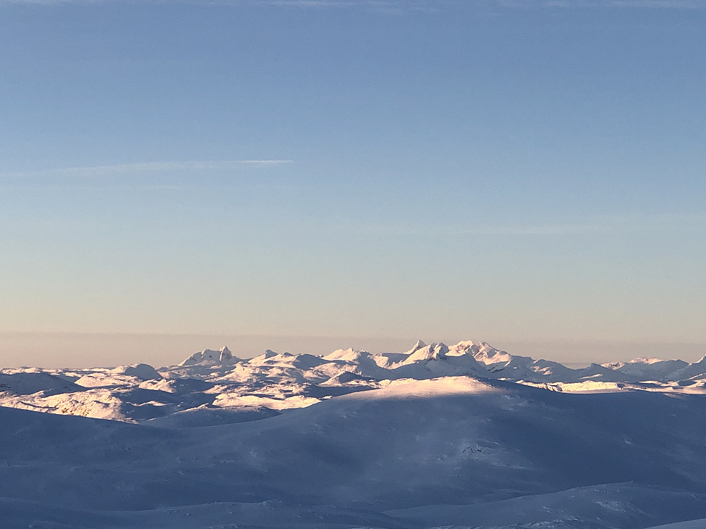 Utsikt mot Jotunheimen 1
