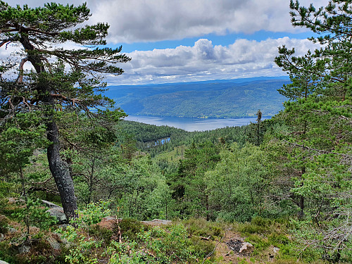 Utsikt fra Sirikjerke mot Eikeren.