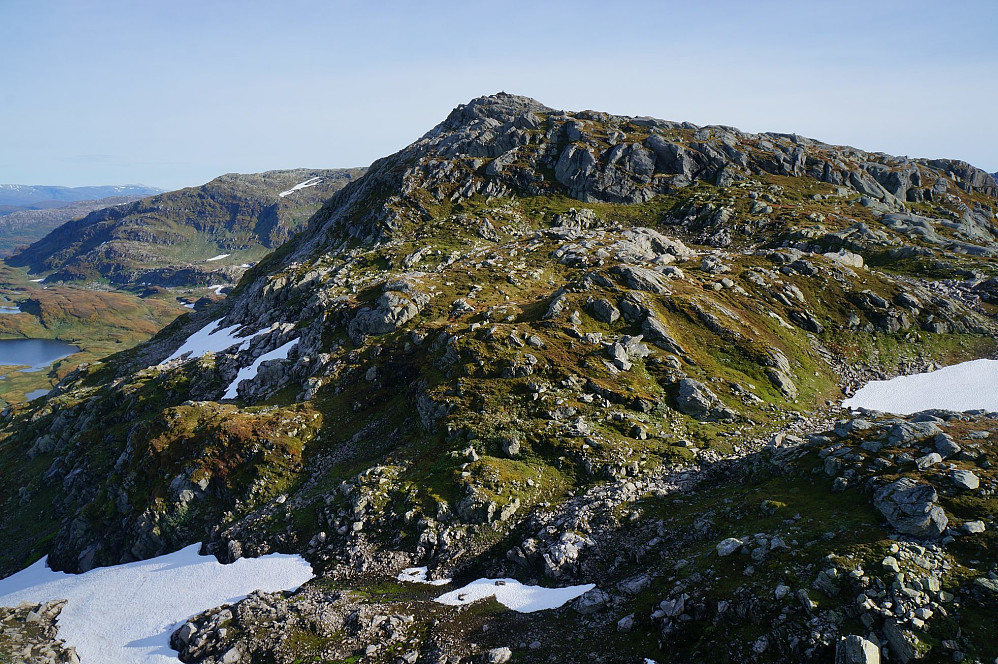 Høyde 1143m like i øst, i tilfelle jeg skulle falle for fristelsen å legge veien oppom toppen på returen, og opprette et PBE.