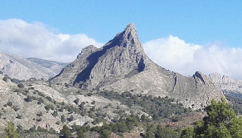 Toppen sett fra sør (Serra Orxeta), dagen før.