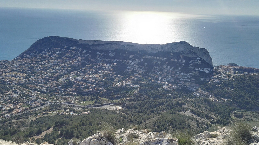 Ser ned på Serra de Toix fra sørtoppen.