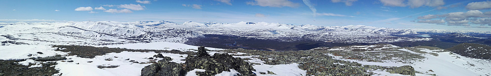 Panorama mot vest og nord (Jotunheimen).