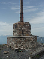 Merkelig bygg på toppen av Naafkopf.