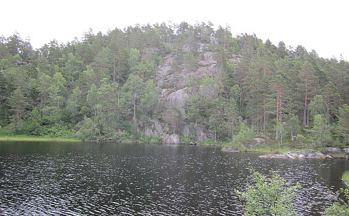 Høgsteinhøya i Arendal - sett fra skaret.