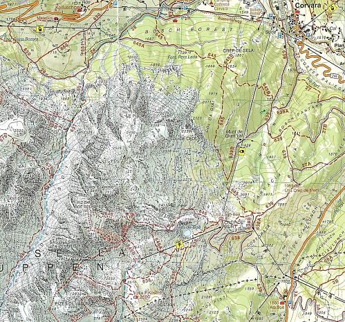 1:25000  (Tyske "Kompass" har en omfattende og god kartserie som dekker området.)