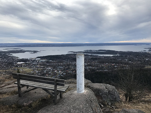 Skaugumsåsen må ha Østlandets flotteste utsikt!