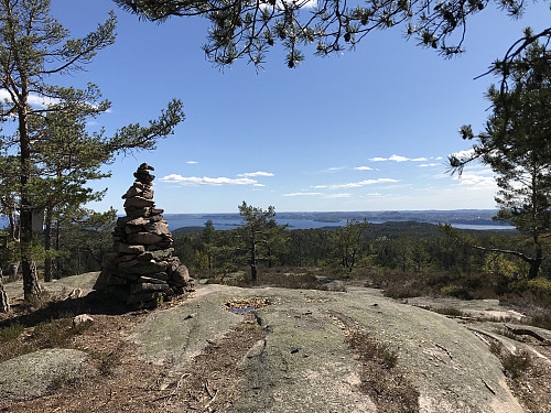 Varden på utsiktspunktet på Høgåsen