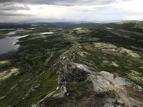 Svartfjellet er vel verdt et besøk. Holtesetra ligger omtrent midt i bildet
