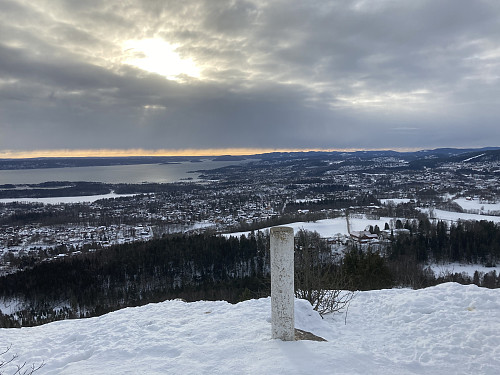 Fantastisk utsikt fra Skaugumsåsen!