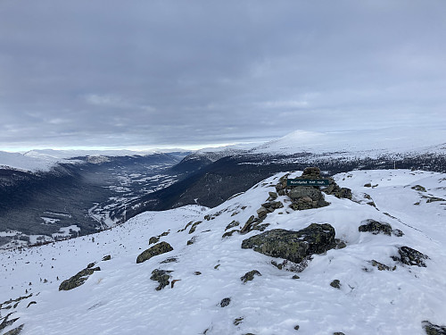 Toppen av Heimfjellet med utsikt nordover