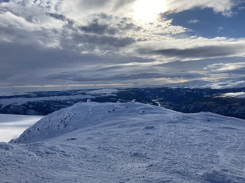 Utsikt sørvestover mot Kvamsfjellet og Ottadalen