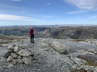 Utsikt mot nord, bl.a. 
Skaulen, Napen, Snønuten og Leirnuten
