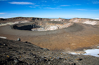 Utsikt over hele krateret og "vulkanens øye", såkalte Ash Pit.