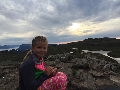 Fornøyd med niste og litt solnedgang. 