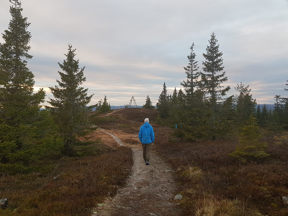 På vei til høyeste punkt, Brumundkampen