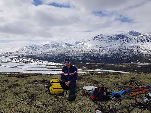 Dagens første pause. Rondane i bakgrunnen