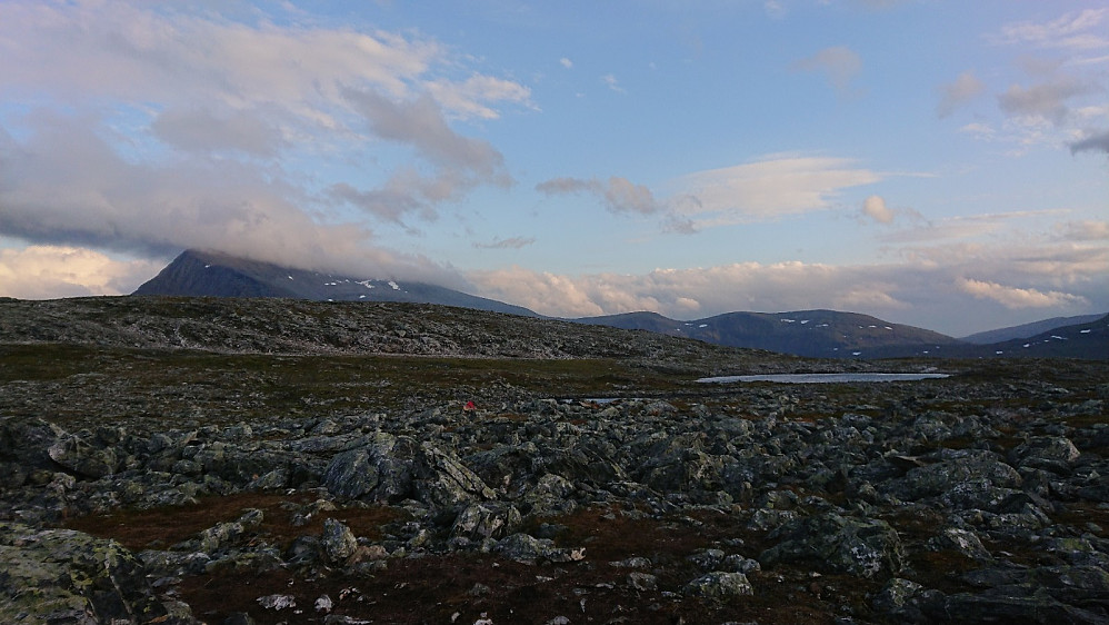 Utsikt mot Tromsdalstind fra toppen
